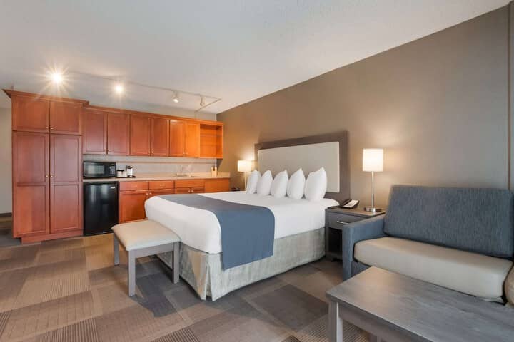 Room 20 of 38