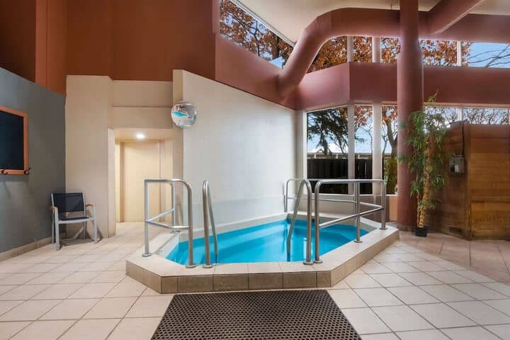 Pool 27 of 38